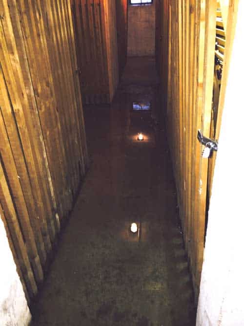 Überschwemmte Kellerabteile